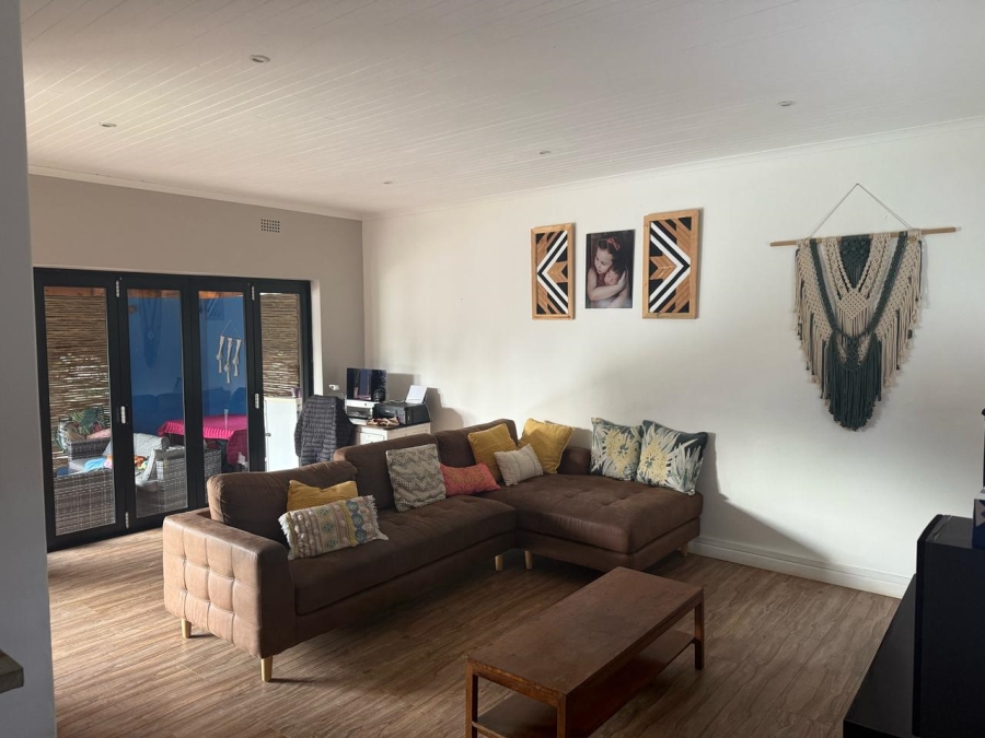 To Let 3 Bedroom Property for Rent in Safari Gardens North West
